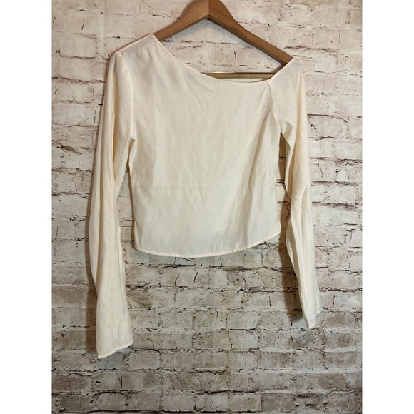 Claire Rose X NA-KD Top Small Ivory Cream Asymetric Neck Boxy Cropped Lagom - Picture 1 of 14